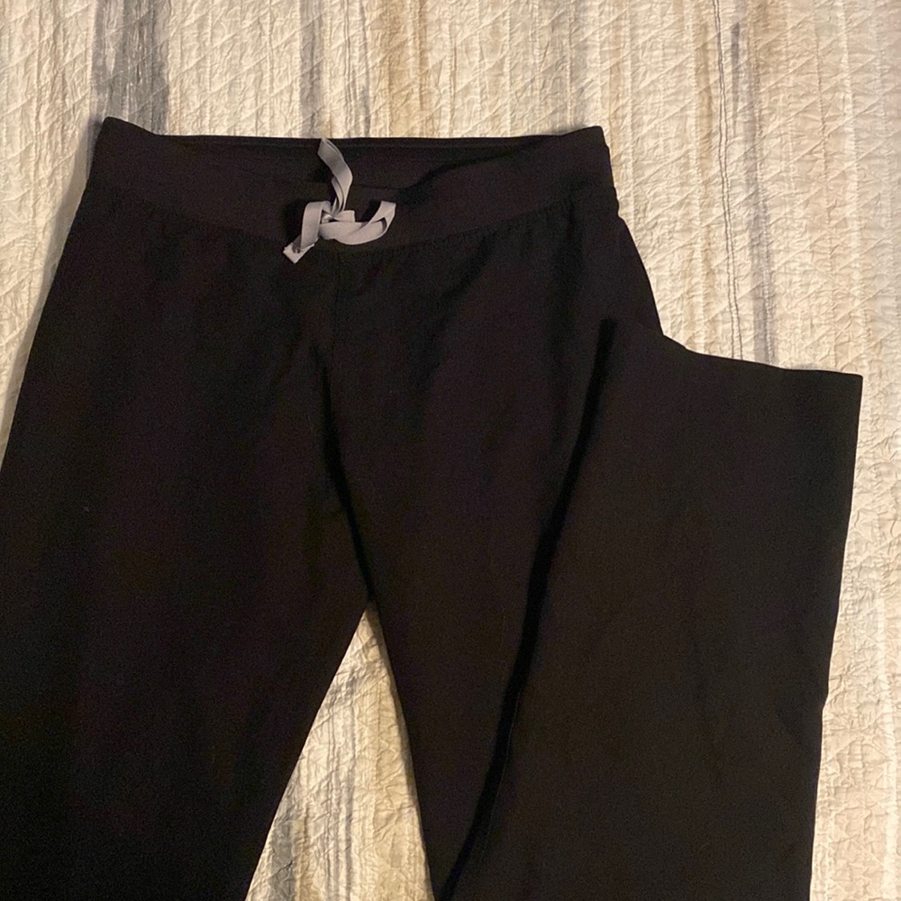 FIGS straight leg scrub pants